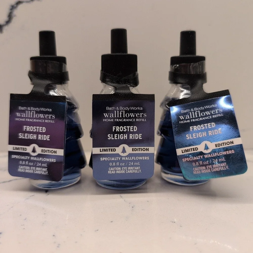Bath & Body Works Frosted Sleigh Ride Wallflowers Refills‎ Tree Shape Lot Of 3